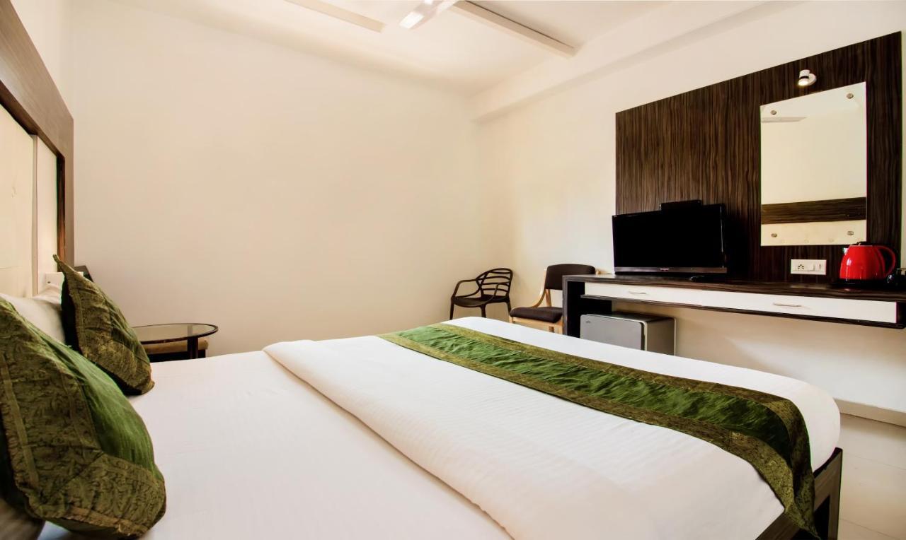 Hotel Treebo Trend Golden Nest Thane Exterior foto